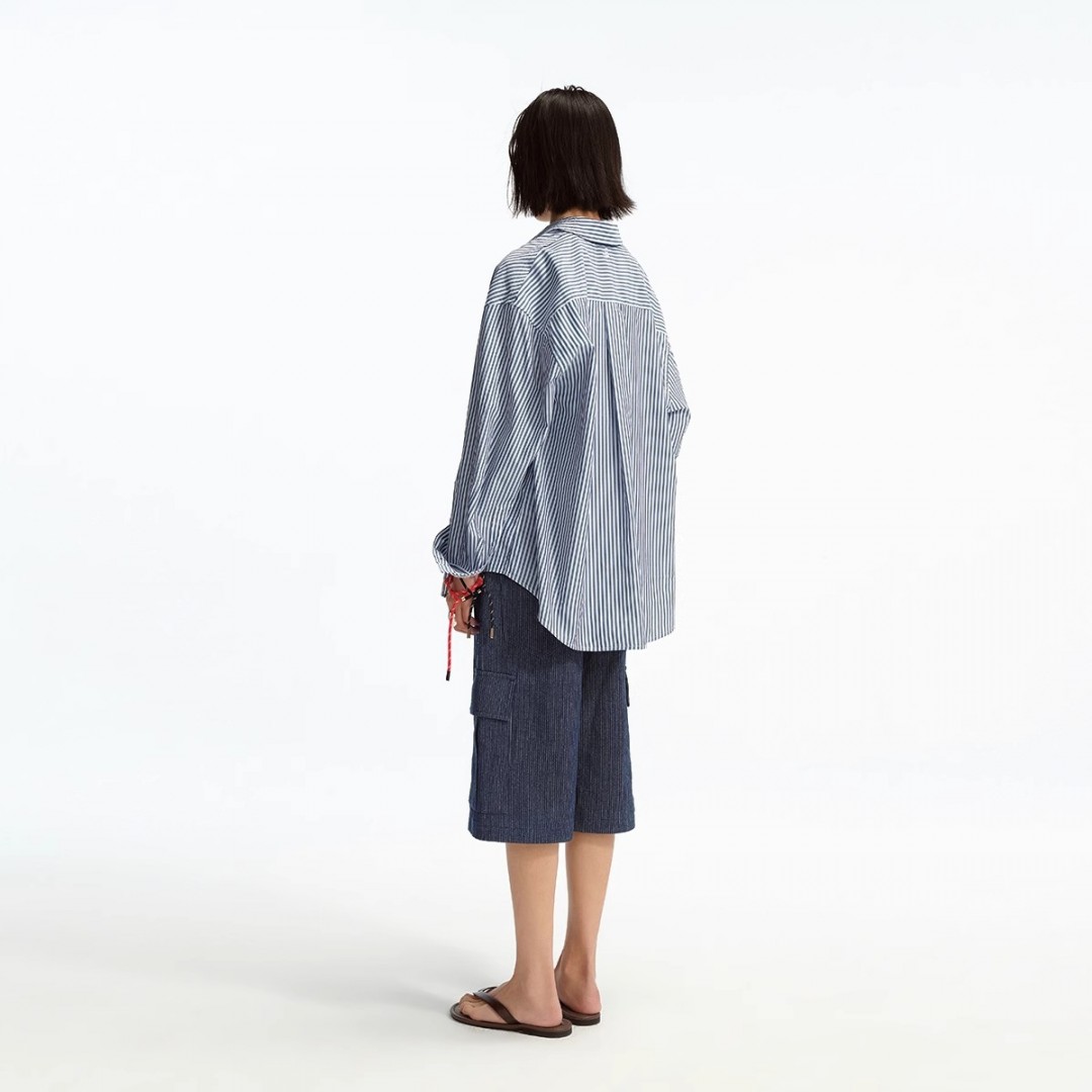 Beaster Ruffled Poet