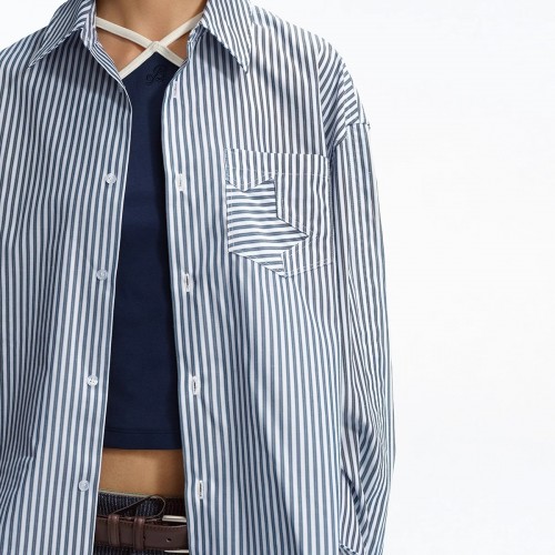 Beaster Ruffled Poet